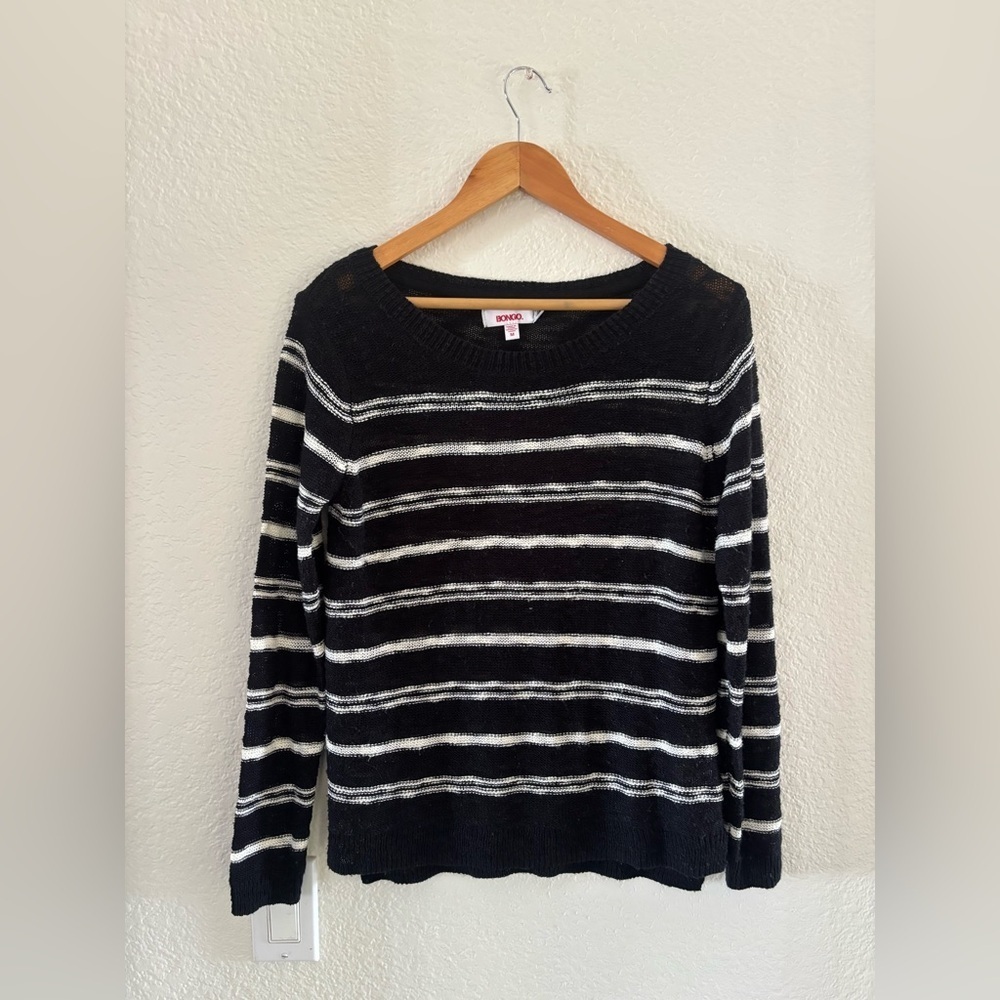 Bongo striped pullover‎ sweater Size Medium
